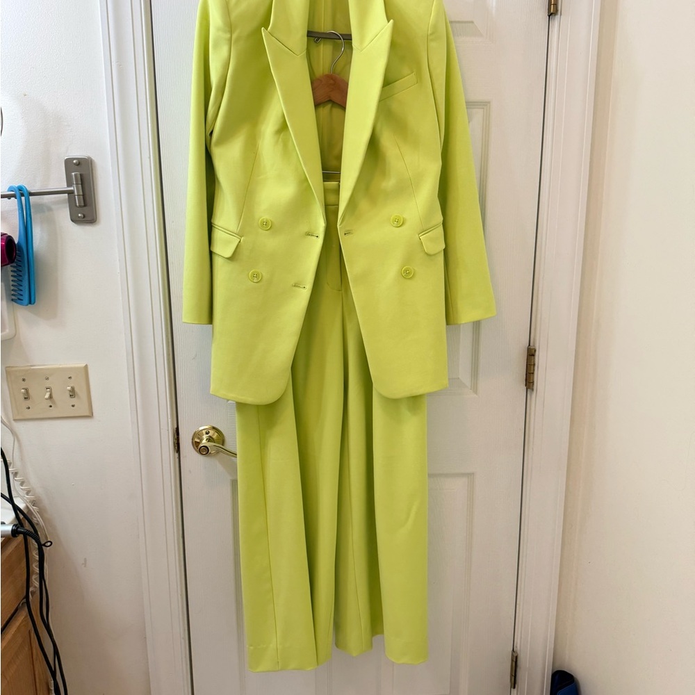 Express Women's Lime Green 3 Piece Suit Sz 6 - Picture 10 of 16